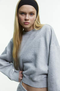 Conjunto de sudaderas y pantalones de chándal de 2 piezas con diseño de logotipo impreso personalizado OEM para correr de invierno a la moda, precio barato al por mayor - Product Image 2