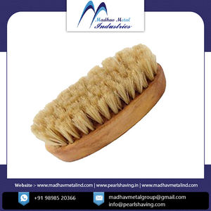 Compre un cepillo de barba de madera de color personalizado de calidad superior disponible a un precio razonable - Product Image 2