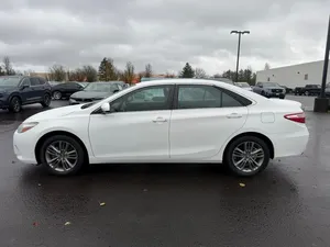 โตโยต้า แคมรี่ SE ปี 2017 สภาพดี ราคาไม่แพง - Product Image 4