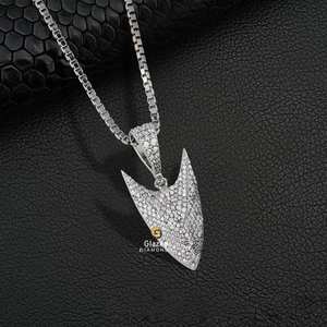 Nouveau pendentif fer de lance en or blanc 10kt Hip Hop avec diamants ronds en moissanite taille brillante pendentifs et breloques unisexes - Product Image 1