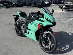 Moto YZF-R3 2026 - Product Image 2