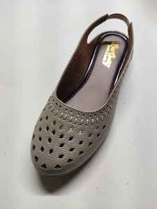 Banto <b>Women's</b> Fashion Trend Flat <b>Sandals</b> <b>with</b> <b>Closed</b> <b>Toe</b> and Platform Style - Product Image 5