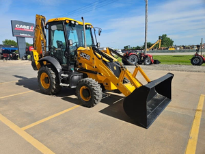 Chargeuse sur pneus JCB 3CX-14 de 8,4 tonnes - Product Image 3