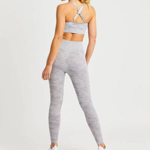 Ensemble de compression pour femmes très vendu à bas prix Tendance vente en gros vêtements fitness sur mesure ensemble yoga avec logo personnalisé - Product Image 2