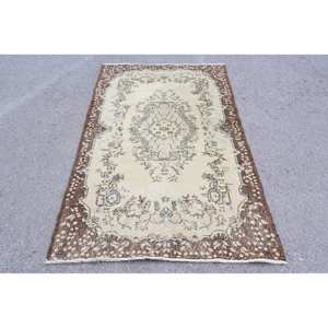 Tapis Vintage en Laine Beige Marron Patchwork Design Fait Main Rectangulaire Latex Soutenu pour Salon ou Chambre Taille 3.7X6.9 ft - Product Image 1