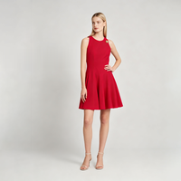 Vestido de Fiesta Corto para Mujer, Color Rojo Sólido, Cuello Redondo, Sin Mangas, Corte Ajustado y Evase, con Broche Dorado, Personalizado