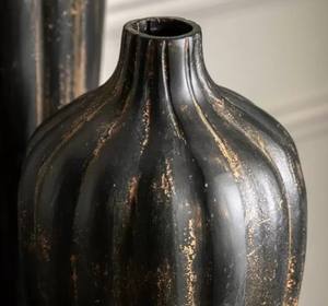 Dunelm Set of 2 Handmade Kairo Metal <b>Vases</b> Alda Black <b>Vase</b> with Dark Colored Features for Home Decor - Product Image 4