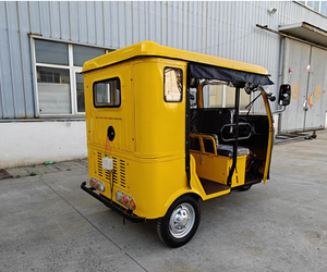 Nuevo Tuk-Tuk de tres ruedas marca Bajaj, triciclo de pasajeros abierto de 150cc y seis plazas, disponible en stock. - Product Image 6