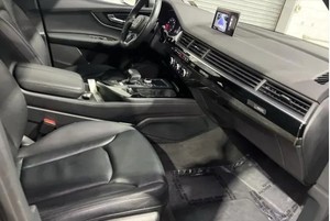 ใช้2019 Audi Q7 55หนังเทอร์โบซ้ายพรีเมี่ยม R19ซันรูฟอัตโนมัติ - Product Image 4