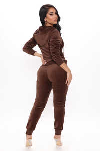 Chándales de Terciopelo Marrón para Mujer, Hechos en Pakistán, de Buena Calidad, Chándales de Algodón para Mujer, Nuevo Estilo 2025, Personalización de Logotipo, Conjunto Coordinado - Product Image 4