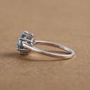 ดูเถิดแหวนเพชรเม็ดเดี่ยวที่สวยงามและมีเสน่ห์ใน14kt ที่เปล่งประกาย - Product Image 6