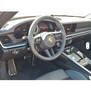 Porsche 911 Turbo S Cabriolet AWD 2024 Argent Métallisé GT, Transmission Automatique, Jantes Alliage d'Occasion R17 Gauche, Sièges en Cuir, Pack Équipement Électrique - Product Image 4