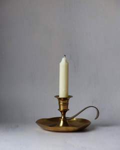 เชิงเทียนทองเหลืองโบราณทำด้วยมือและขาตั้งสำหรับตกแต่งโต๊ะและงานแต่งงานที่บ้าน - Product Image 2