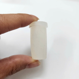 Enchufe de silicona hueco, flexible y duradero, alta resistencia al calor, ideal para sellar, proteger y aislar aberturas - Product Image 5