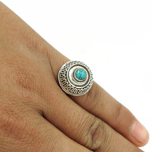 Vente chaude bonne qualité 925 argent Sterling naturel Turquoise pierre précieuse forme ronde bague chic bijoux faits à la main fournisseurs en vrac - Product Image 4