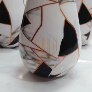 Vase à fleurs en fer décoratif, style moderne fait à la main, impression émaillée, vase en métal de qualité supérieure pour la maison et les événements - Product Image 6