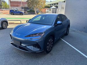 BYD Sea-Lion 7 Premium Auto R 2025, Color Gris Atlantis, Volante a la Derecha - Product Image 3
