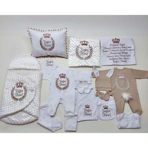 Set neonato personalizzato con nome ricamato da 16 pezzi - Product Image 1