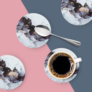 Juego de posavasos de mármol blanco clásico de 4 alfombrillas y almohadillas antideslizantes y elegantes para mesas de café de cocina casera-Venta al por mayor - Product Image 4