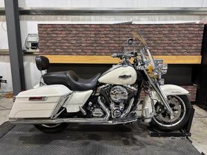 Harley-Davidson Usada del 2015 ®   FLHR - Road King ®   disponible para la venta - Product Image 5