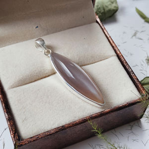 Colgante de plata de ley 925 con cabujón de piedra lunar marquesa de chocolate, hecho a mano, al por mayor - Product Image 6