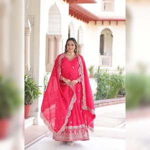 Nuevo Salwar Kameez de Diseño con Lentejuelas y Bordado Zari sobre Georgette Sintética, con Dupatta de Trabajo Calado para Mujer, Estilo Tradicional para Fiestas - Product Image 1