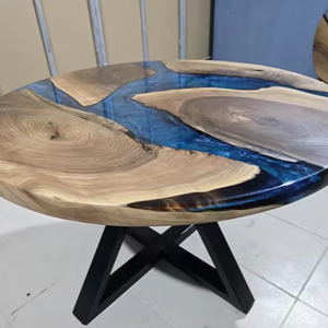 Table ronde en résine de design moderne |   Finition polie artisanale de luxe pour tables à manger et intérieurs hôteliers - Product Image 1