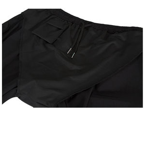 Short d'entraînement noir décontracté et athlétique pour hommes, séchage rapide, doublure en maille à la taille élastique et poches arrière pour la course à pied - Product Image 5