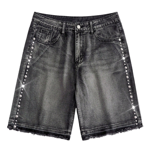 Pantalones Cortos de Mezclilla Lavada para Hombre, Corte Recto Casual, Largura hasta la Rodilla, con Bajo Deshilachado, Detalles de Remaches y Tachuelas, Cinco Bolsillos, Moda Urbana de Verano - Product Image 1