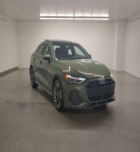 Audi A3 40 Progressive Quattro USADO, 2025 - Product Image 1