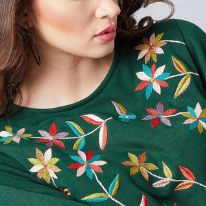 Sweat-shirt pour femme brodé au Pakistan avec logo personnalisé, 100% coton, tissu polaire respirant, séchage rapide, design élégant - Product Image 6