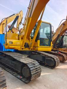 Excavadora de orugas de 20 toneladas Komatsu usada de excelente rendimiento, incluye cojinete de engranaje de motor a un precio barato - Product Image 3