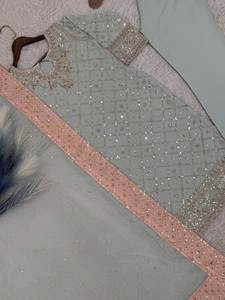 Costume Salwar pour femme en faux georgette très demandé avec broderie de sequins et travail manuel réel de miroir, fabricant de mode féminine - Product Image 4