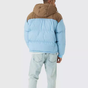 Chaqueta Acolchada de Invierno para Hombre con Aislamiento Ligero, Capucha y Logotipo Frontal - Ropa Exterior Informal para el Día a Día para una Comodidad en la Temporada de Frío - Product Image 6