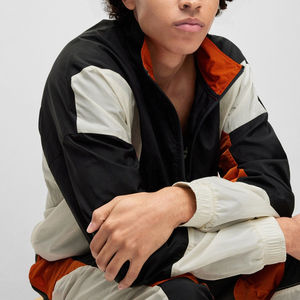 Ensemble survêtement 2 pièces coupe ample avec logo personnalisé, léger et oversize, en nylon uni, pour homme et femme - Product Image 5