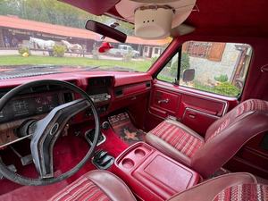 OFERTA PROMOCIONAL EN NUESTRO FORD BRONCO DE 1978 CON UN INTERIOR INCREÍBLE, TOTALMENTE PERSONALIZADO POR ENDELLA Y POR FUERTE, CHASULA EN EXCELENTE ESTADO - Product Image 3