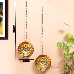 Soporte de luz de té de pared de Metal antiguo inspirado con diseño decorativo Soporte de luz de té de pared de metal para espacios acogedores - Product Image 1