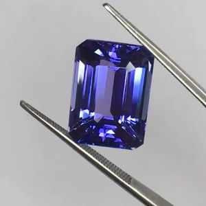 Tanzanite naturelle de qualité AAA couleur bleu émeraude coupe AAA lustre et belle couleur coupe et polissage parfaits utilisés pour la fabrication de bijoux - Product Image 3