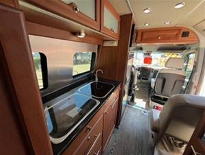 WDAPF4CD3E5905591 Autocaravana Diésel Clase B de Grado Industrial Usada, Año 2015, con Cocina Completa y Área para Dormir, Personalizada OEM - Product Image 3