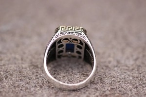 Bague de fiançailles pour hommes saphir bleu royal diamant vendeur indien argent sterling 925 pierre précieuse saphir bleu belle bague. - Product Image 4