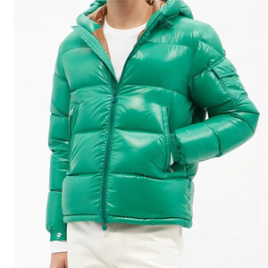 Chaquetas de Invierno Personalizadas al por Mayor para Hombre, Chaquetas de Invierno Cálidas de Primera Calidad para Exteriores, Estilo Urbano, con Capucha de Piel - Product Image 2