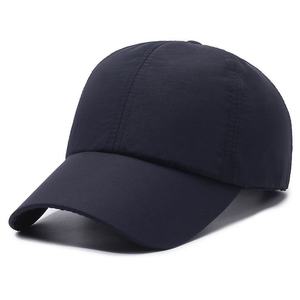 La Mejor Colección de Gorros Deportivos de Invierno Unisex con Logotipo Personalizado, Impresión por Sublimación, Alta Calidad, Ajustables, Resistentes al Agua - Product Image 3