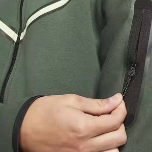 Vente en gros Ensemble de jogging d'entraînement pour hommes Vêtements de sport deux pièces avec fermeture éclair Survêtement en nylon à capuche pour hommes Survêtement respirant de qualité supérieure - Product Image 3