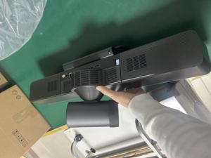 Barra de Videoconferencia 4K UHD de Doble Lente con Dongle Inalámbrico BYOM, Zoom Óptico PTZ, Encuadre Automático por IA, Plug & Play para Salas de Reuniones - Product Image 5