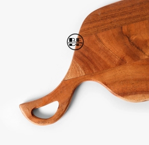 Planche à découper artisanale en bois d'acacia pour la cuisine pour couper les légumes fabriqués en Inde - Product Image 3