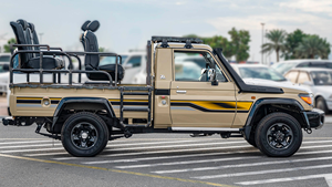 Nuevo Camioneta Toyota Safari 2023, 299HP, 6 Cilindros, Volante a la Izquierda, Motor Diésel, Transmisión Manual - Product Image 4