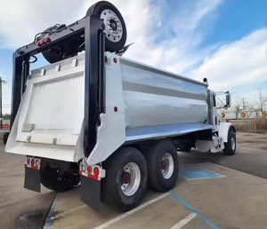 LISTO PARA ENVIAR - Camión Usado FLD120 de Tres Ejes - Manual, 17' - ENVÍO A TODO EL MUNDO - Product Image 1