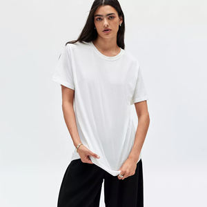 T-shirt surdimensionné 100% coton pour femmes coupe ample blanc uni Streetwear Tee Logo personnalisé impression en gros vêtements pour femmes - Product Image 4