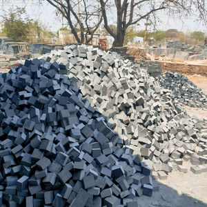 Vente en gros de pavé de granit naturel Pierre d'aménagement paysager en granit extérieur Pierre de route Fourniture de pierre de granit durable - Product Image 1