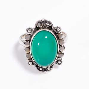 แหวนพลอยโอนิกซ์สีเขียวทำด้วยมือ925แหวนพลอยธรรมชาติทำจากเงินเหมาะสำหรับเป็นของขวัญที่เป็นเอกลักษณ์เหมาะสำหรับสวมใส่ในชีวิตประจำวัน - Product Image 1